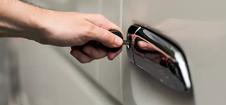 Why Choose Our Auto Locksmith Team in Johnston, IA?